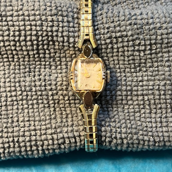 Vintage 1952 Bulova L2 manual winding ladies watch 10kt gold filled - Picture 4 of 8